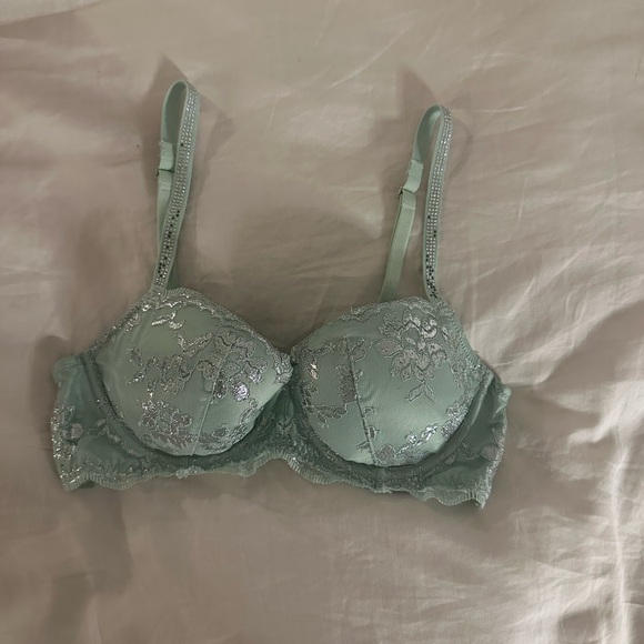 *3 for 20* Victoria’s Secret Mint Green Floral Lace Underwire Bra , Size 32C - Picture 2 of 5
